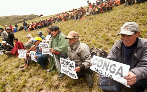 Comuneros protestaron contra proyecto Conga en zona de lagunas